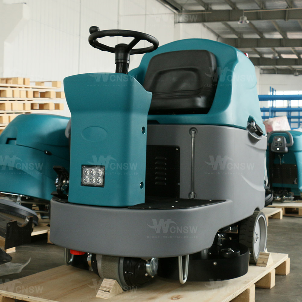 OR-V8 驾驶式洗地机